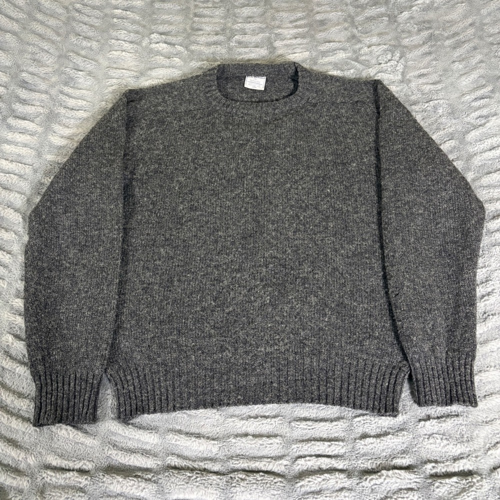 Vintage JB Britton Scottish Shetland Wool Sweater Charcoal Gray Large Yugoslavia